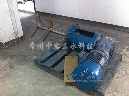 側(cè)入式機(jī)械密封攪拌機(jī)
